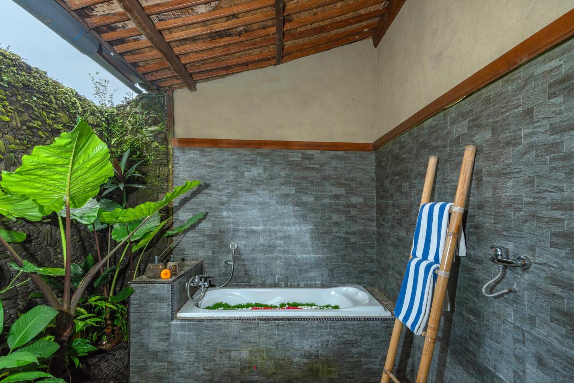 The Alus And Villa Ubud